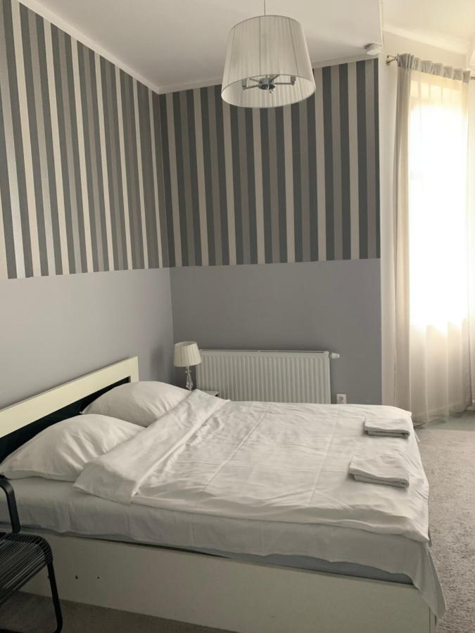 Economy Double Room or Toilet
