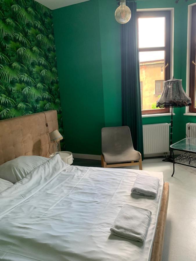 Economy Double Room or Toilet
