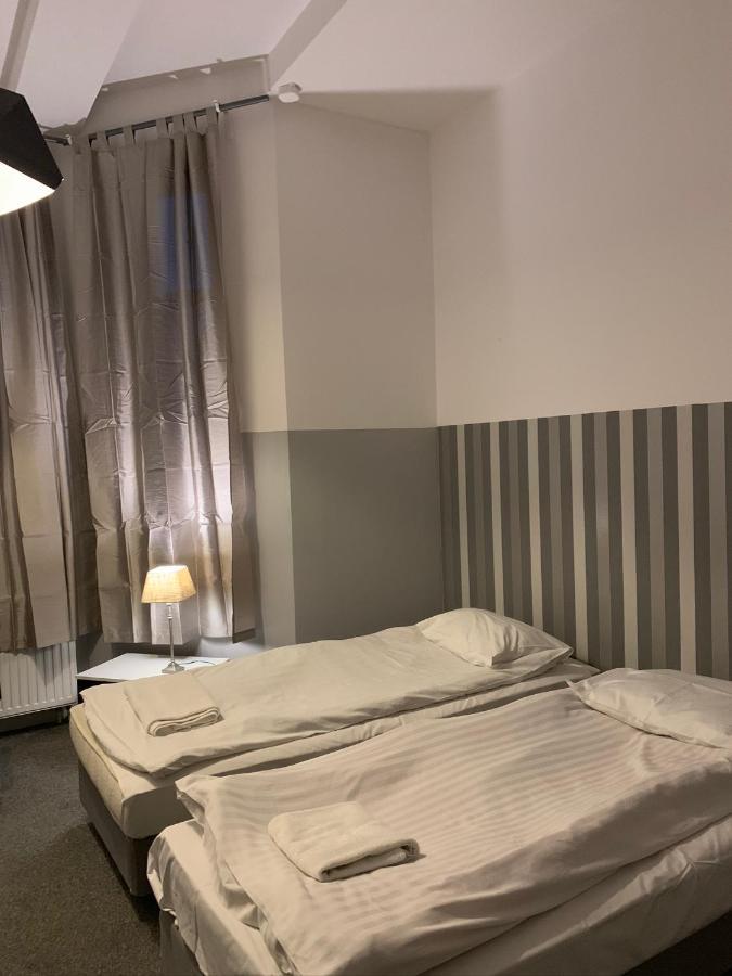 Economy Double Room or Toilet