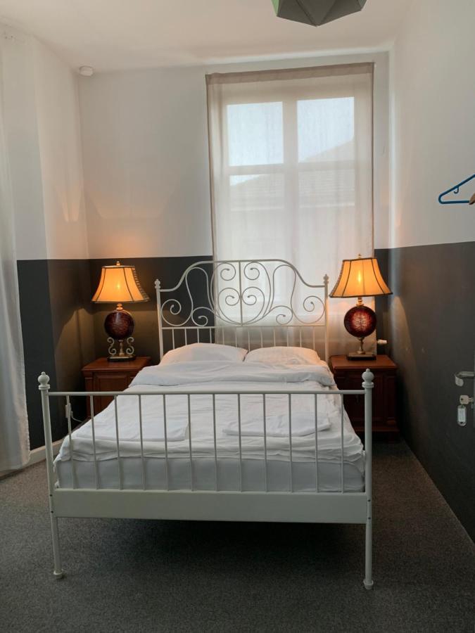 Economy Double Room or Toilet